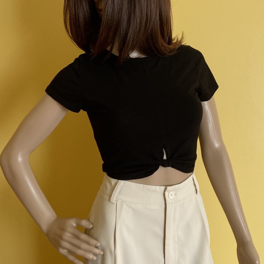 Bozzolo cropped knot front crew neck short sleeve tee shirt black large